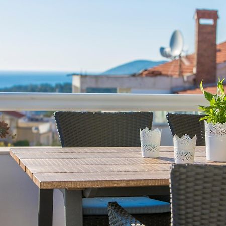 Peaceful Apartment With Beautiful View Χβαρ Εξωτερικό φωτογραφία