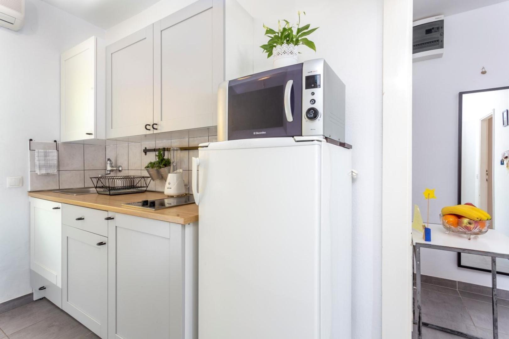 Peaceful Apartment With Beautiful View Χβαρ Εξωτερικό φωτογραφία