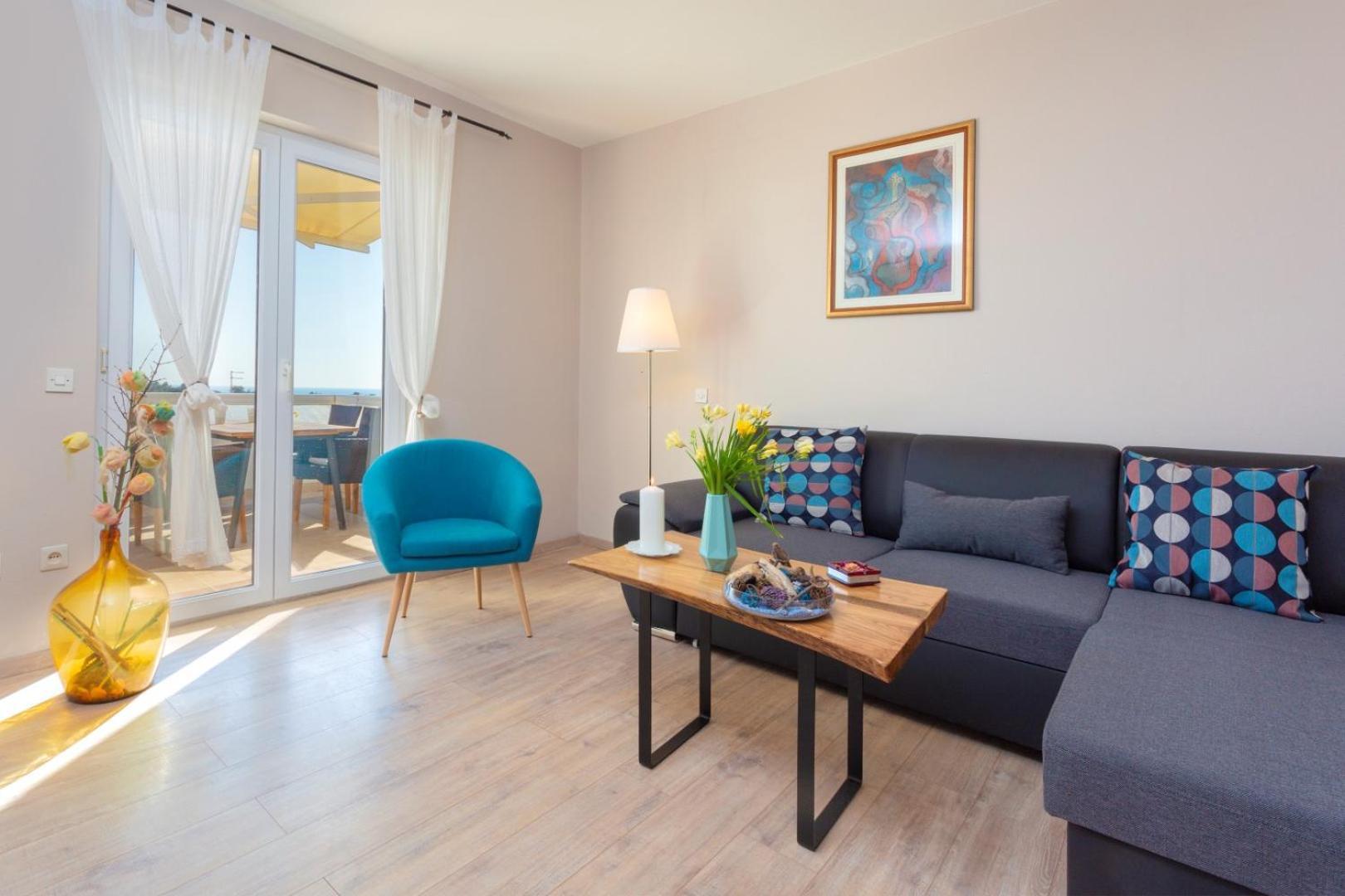 Peaceful Apartment With Beautiful View Χβαρ Εξωτερικό φωτογραφία