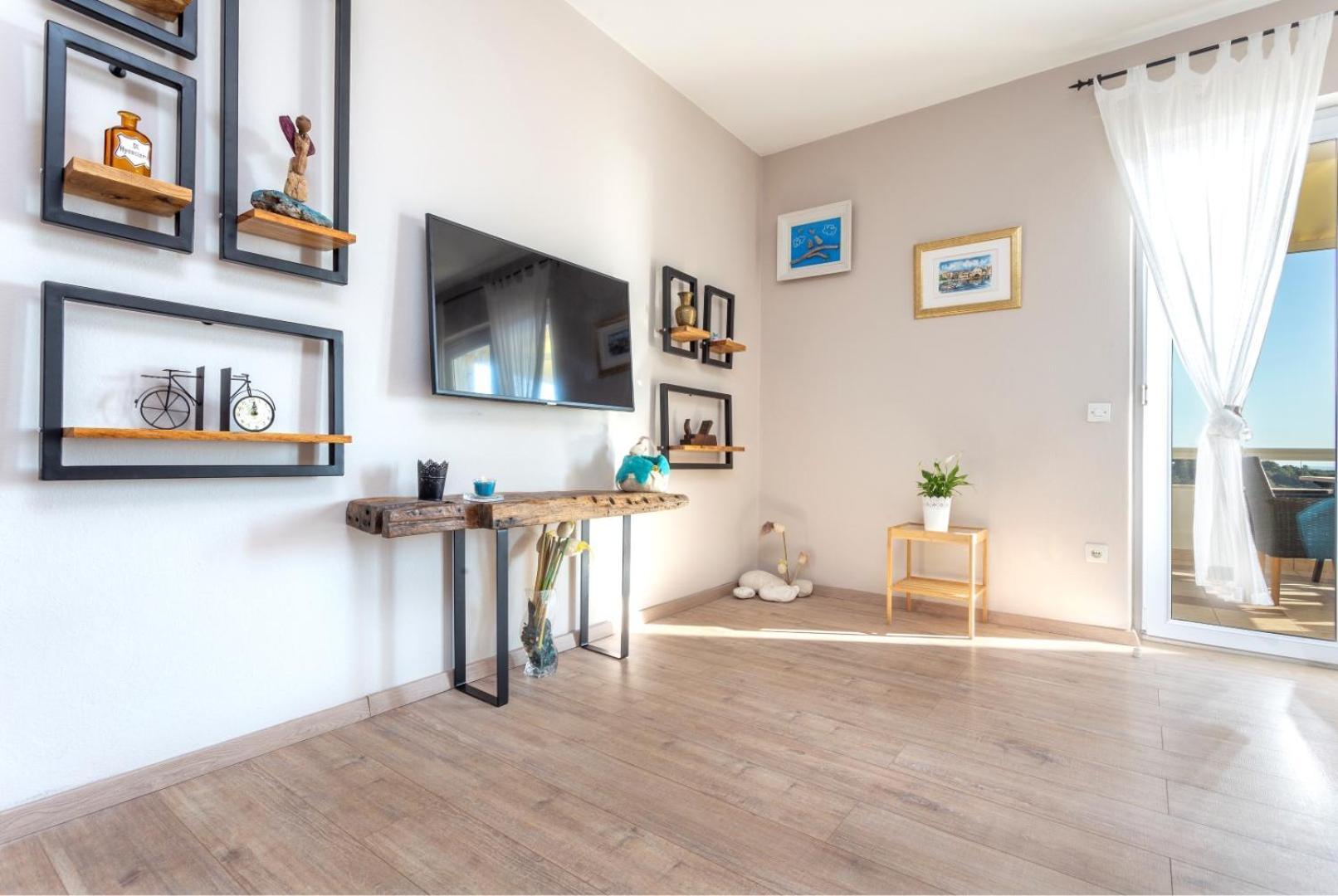 Peaceful Apartment With Beautiful View Χβαρ Εξωτερικό φωτογραφία